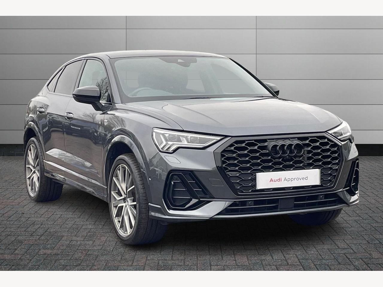 Main listing image - Audi Q3