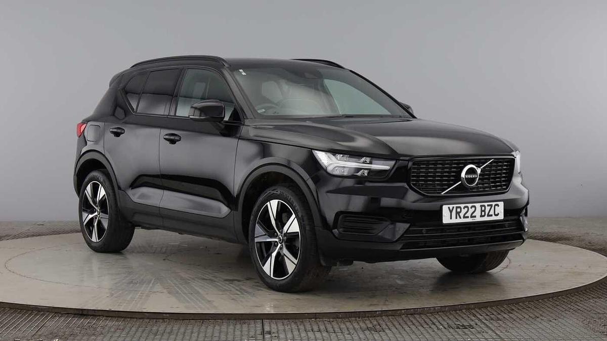 Main listing image - Volvo XC40 Recharge