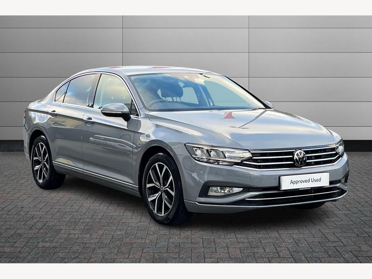Main listing image - Volkswagen Passat