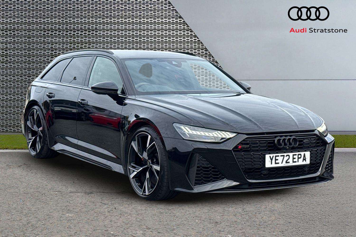 Main listing image - Audi RS6