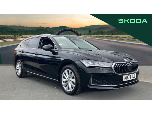 Main listing image - Skoda Superb Estate