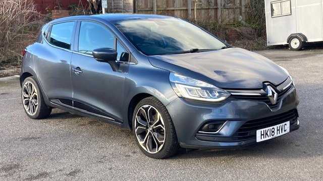 Main listing image - Renault Clio