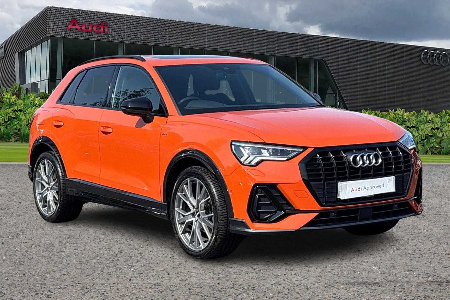 Main listing image - Audi Q3