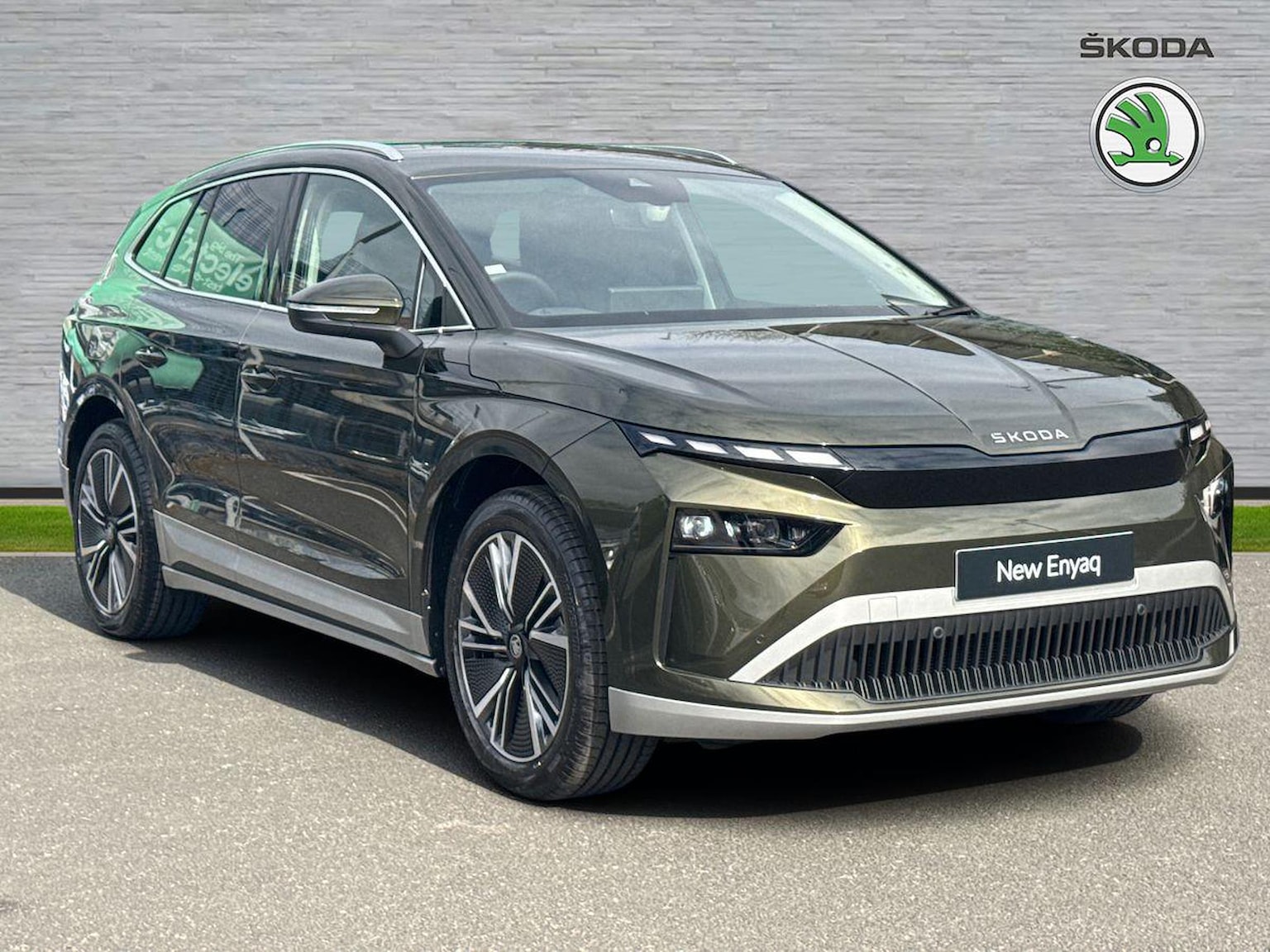Main listing image - Skoda Enyaq