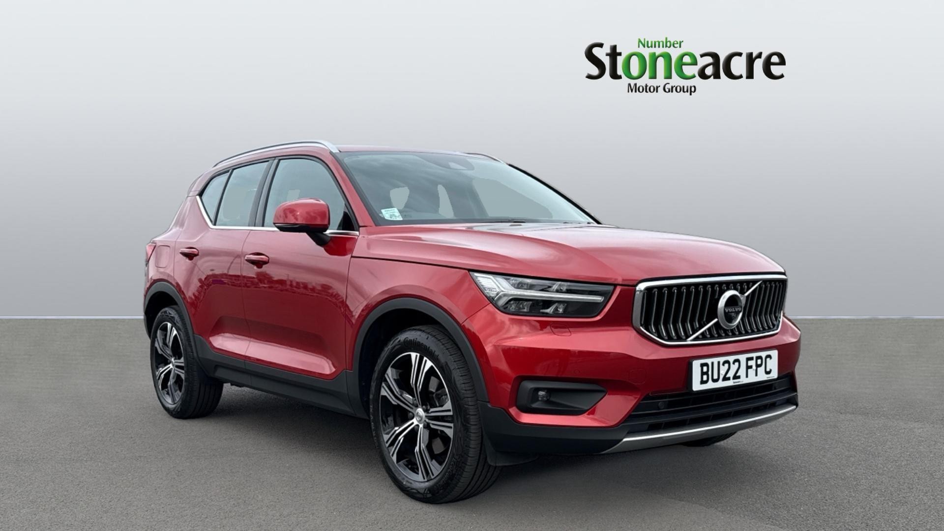 Main listing image - Volvo XC40
