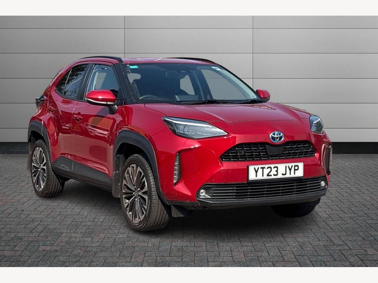 Main listing image - Toyota Yaris Cross