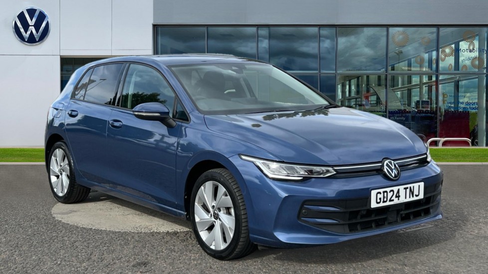 Main listing image - Volkswagen Golf
