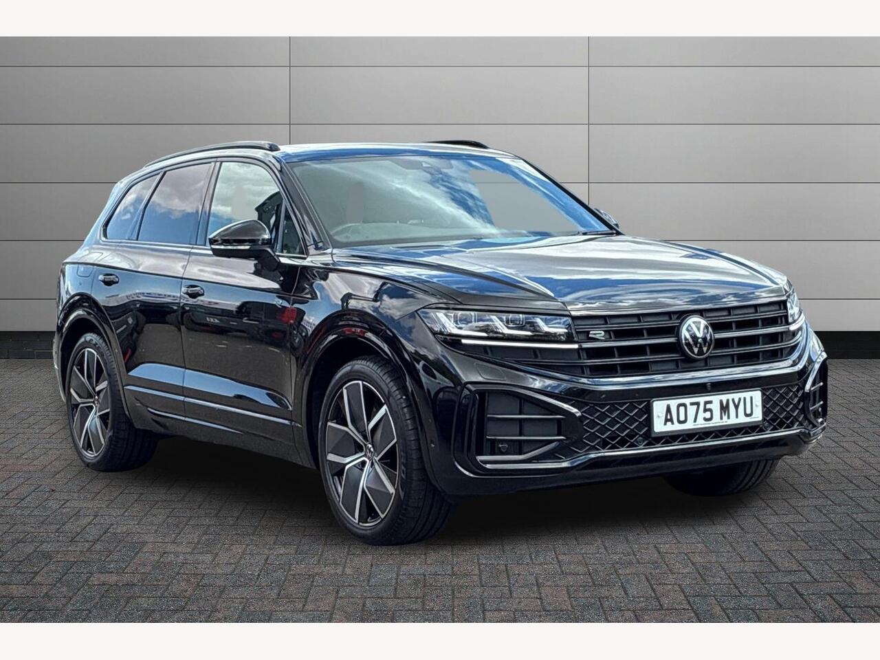 Main listing image - Volkswagen Touareg