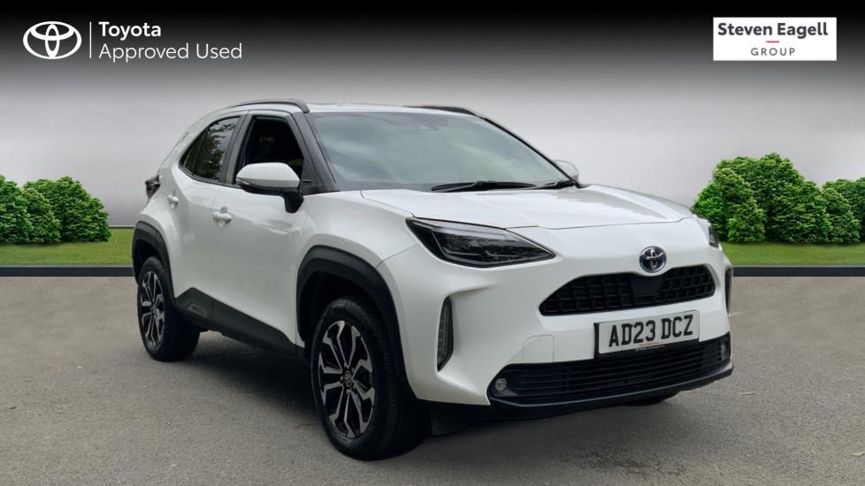 Main listing image - Toyota Yaris Cross