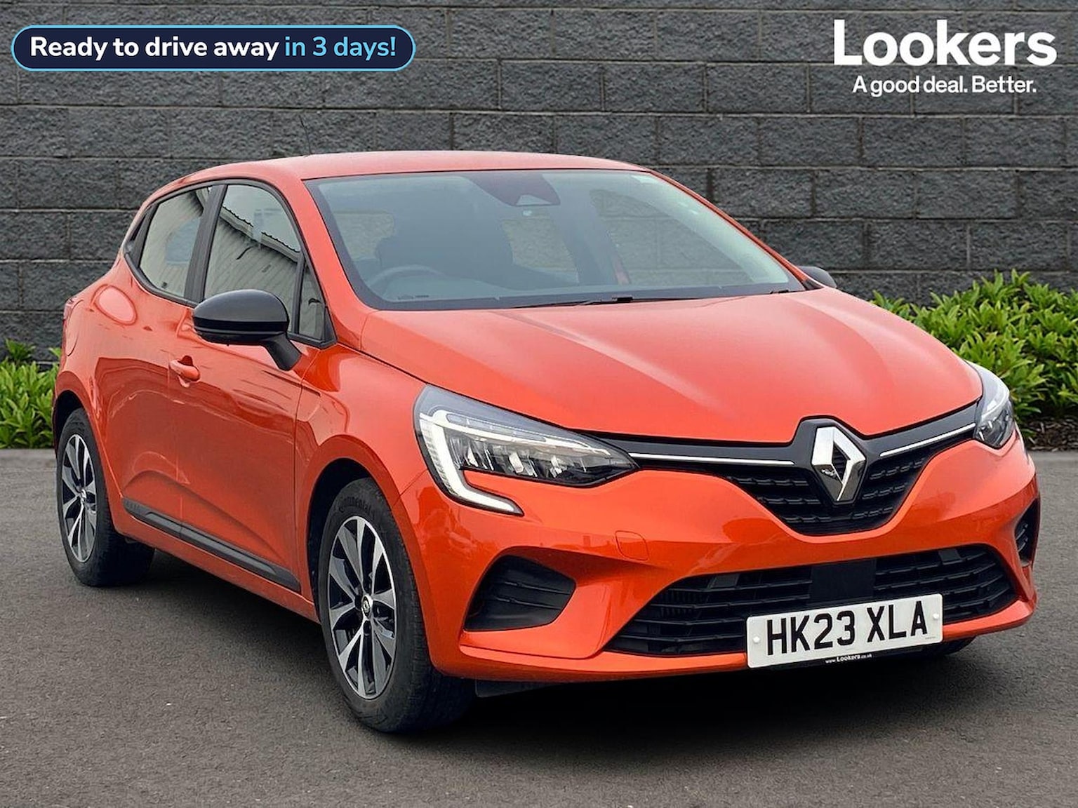 Main listing image - Renault Clio