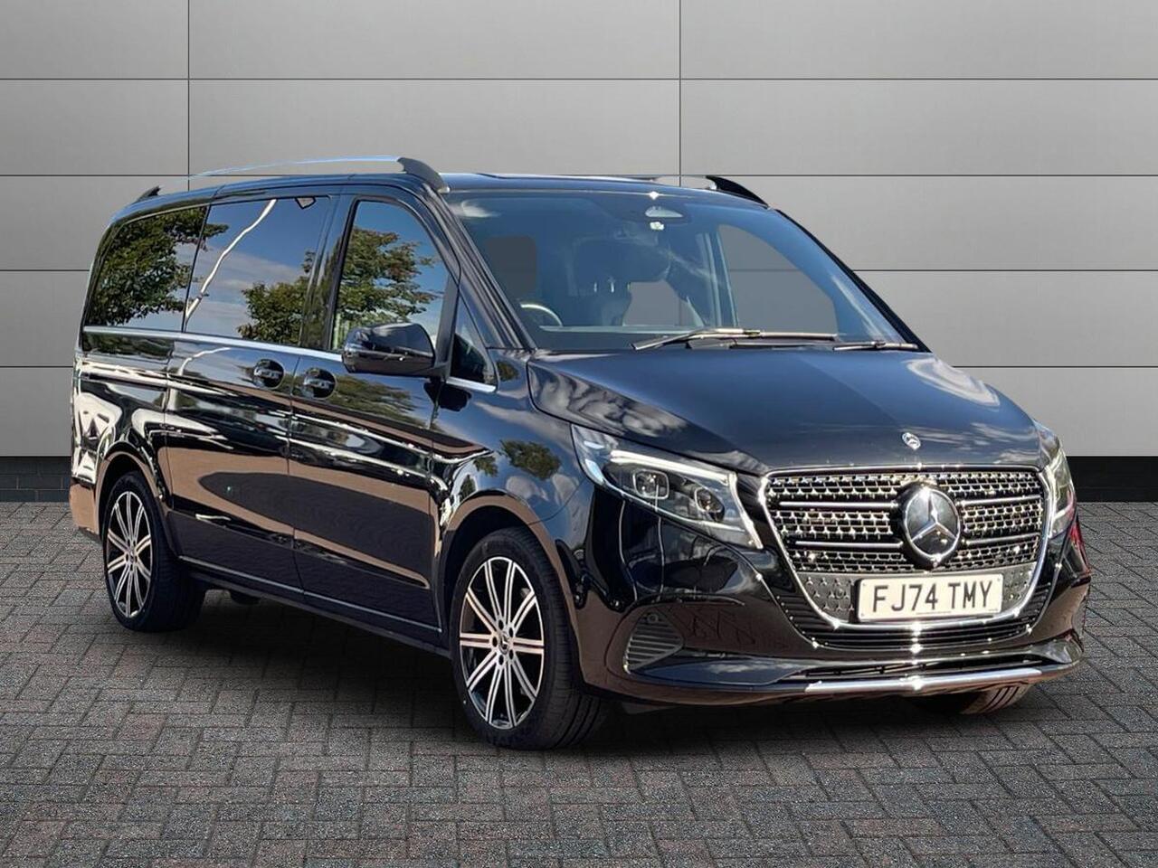 Main listing image - Mercedes-Benz V-Class
