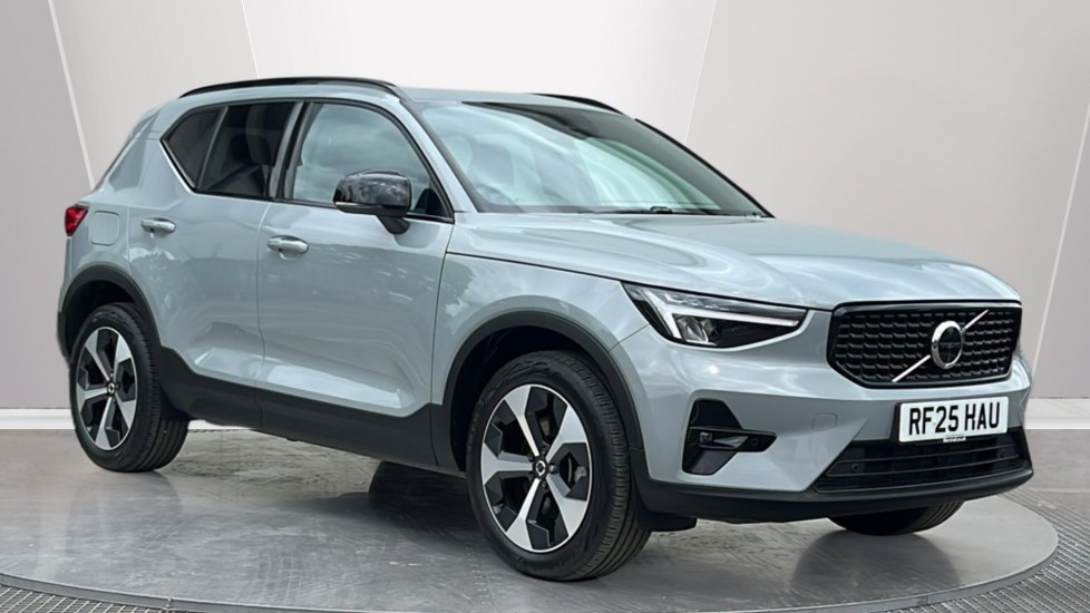 Main listing image - Volvo XC40