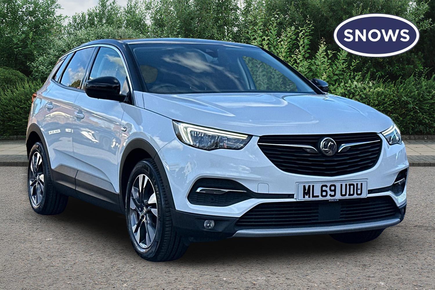 Main listing image - Vauxhall Grandland X