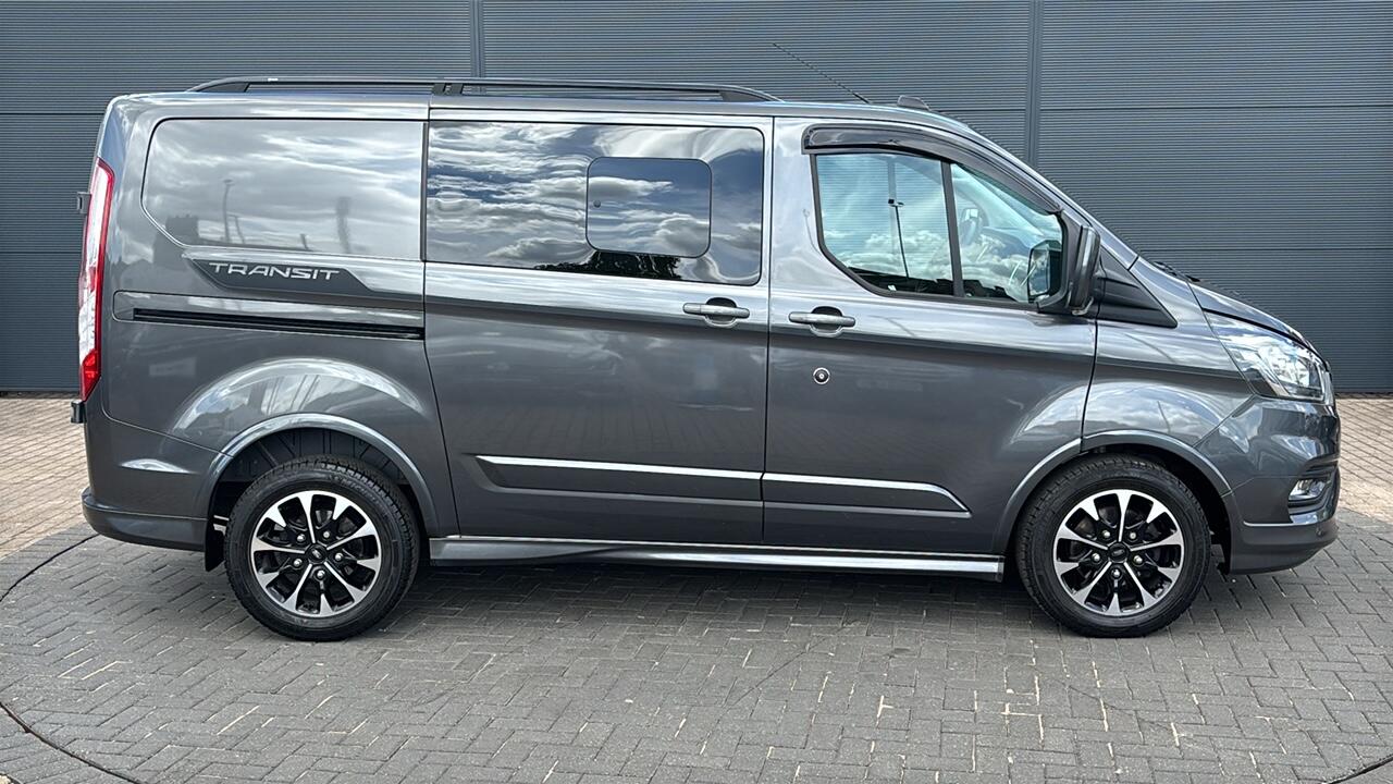 Main listing image - Ford Transit Custom