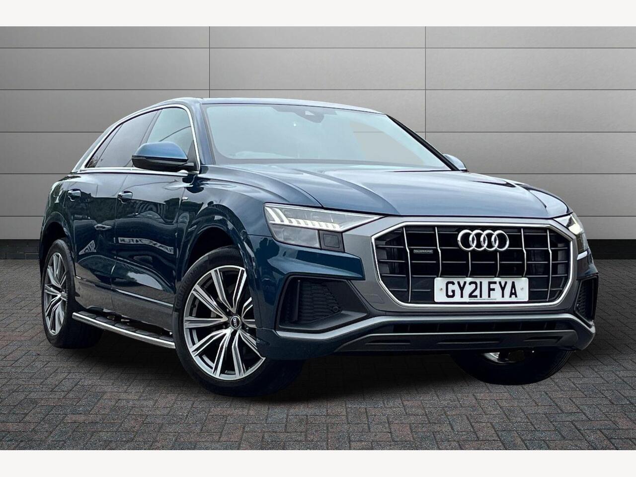 Main listing image - Audi Q8