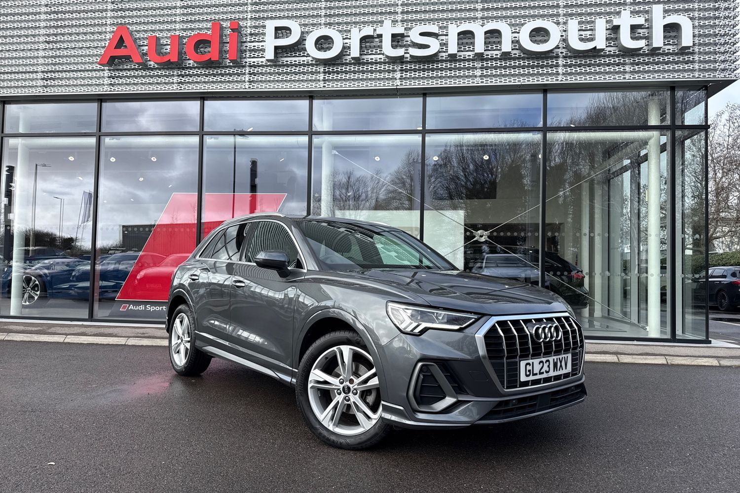 Main listing image - Audi Q3