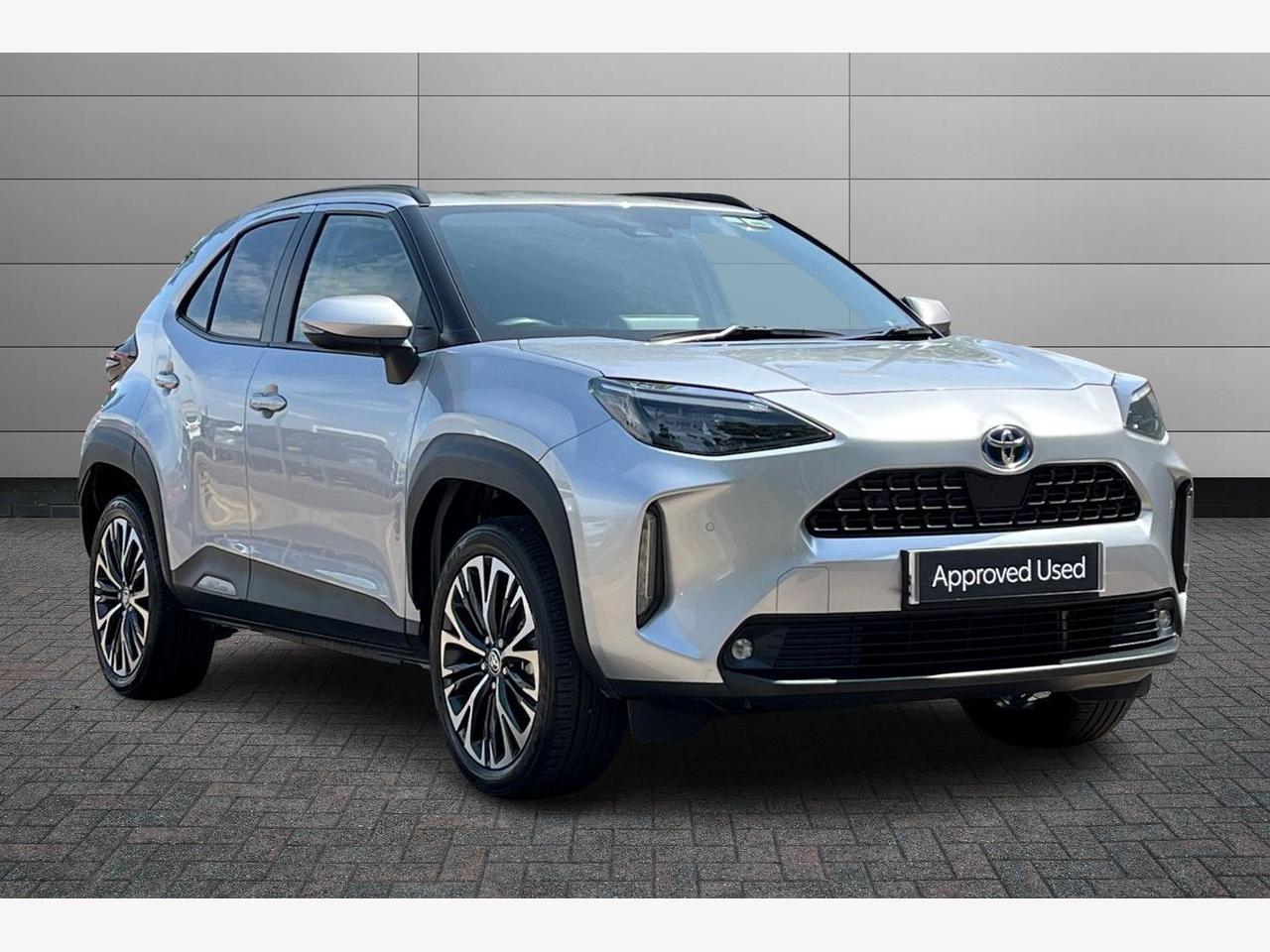 Main listing image - Toyota Yaris Cross