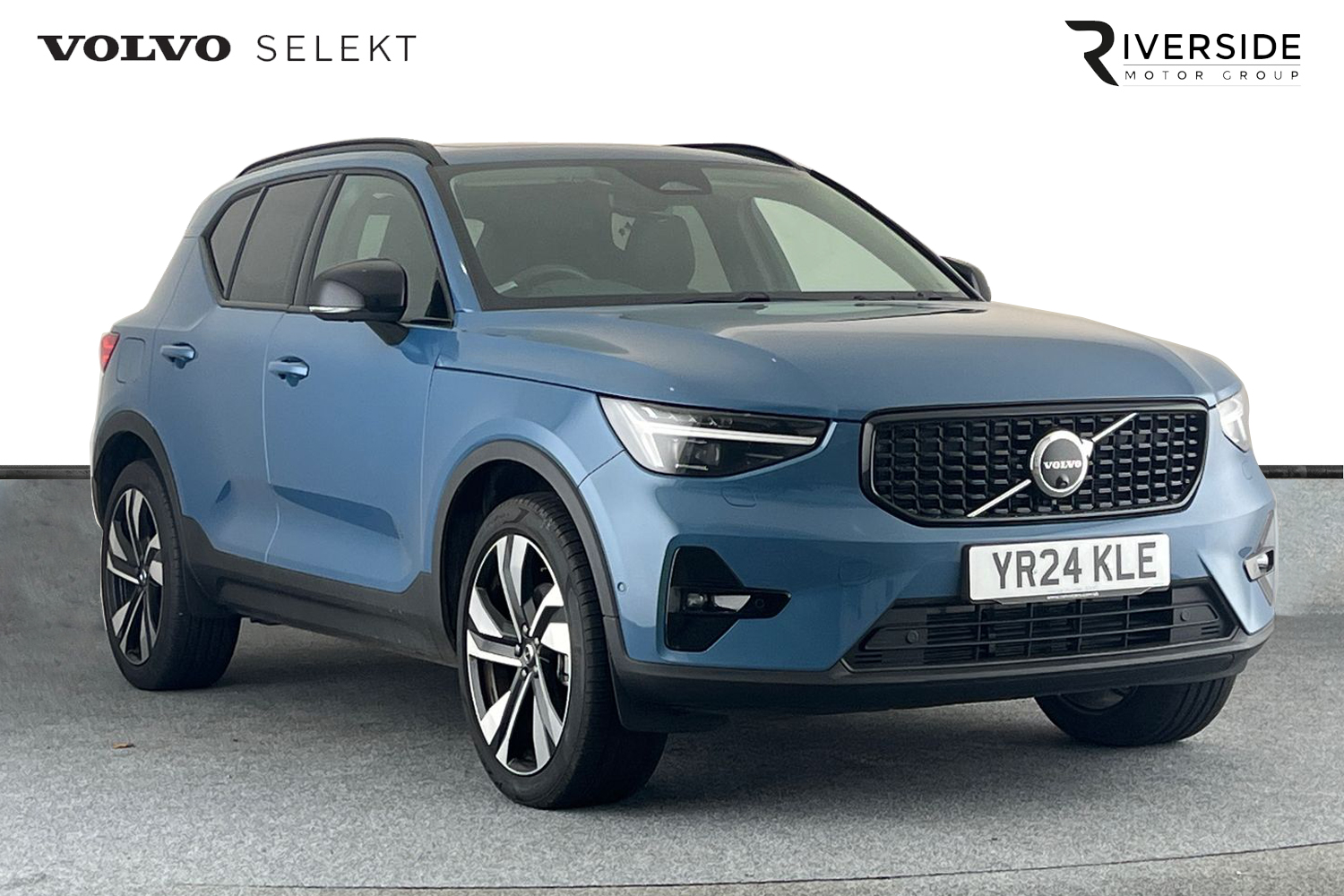 Main listing image - Volvo XC40