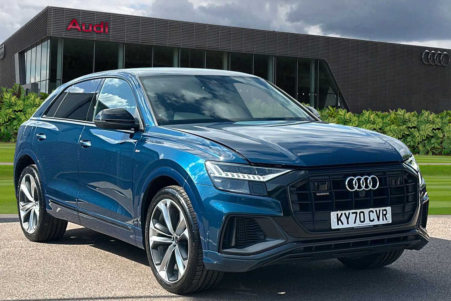 Main listing image - Audi Q8