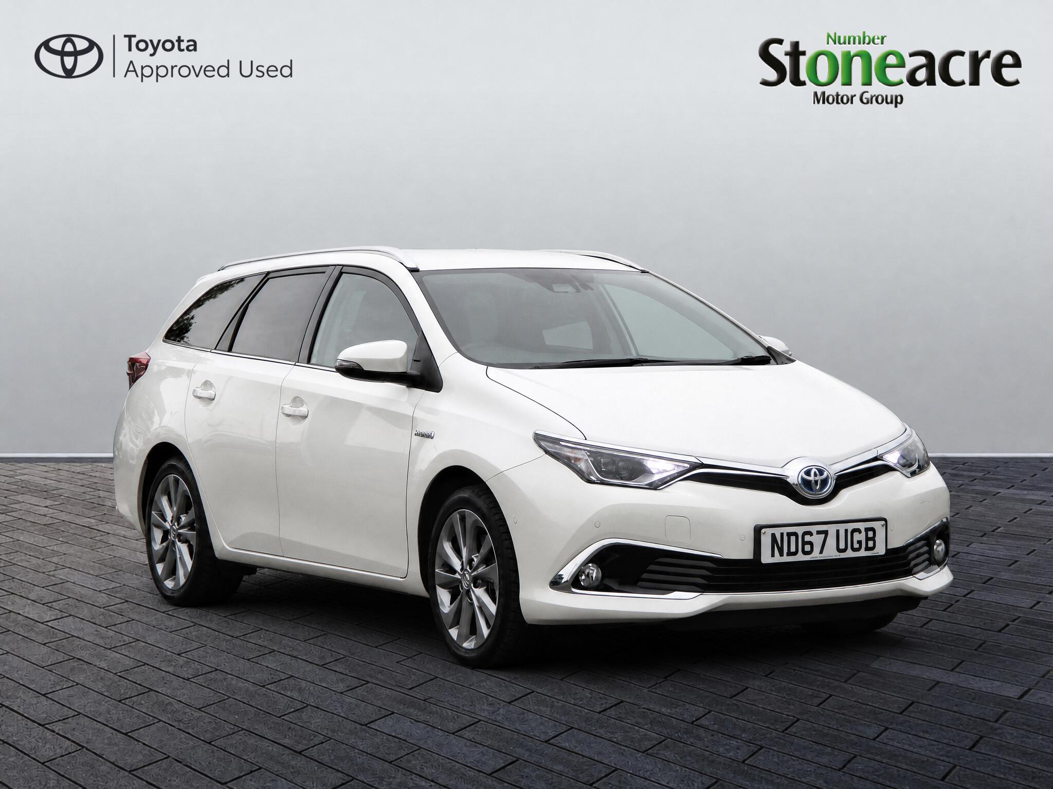 Main listing image - Toyota Auris