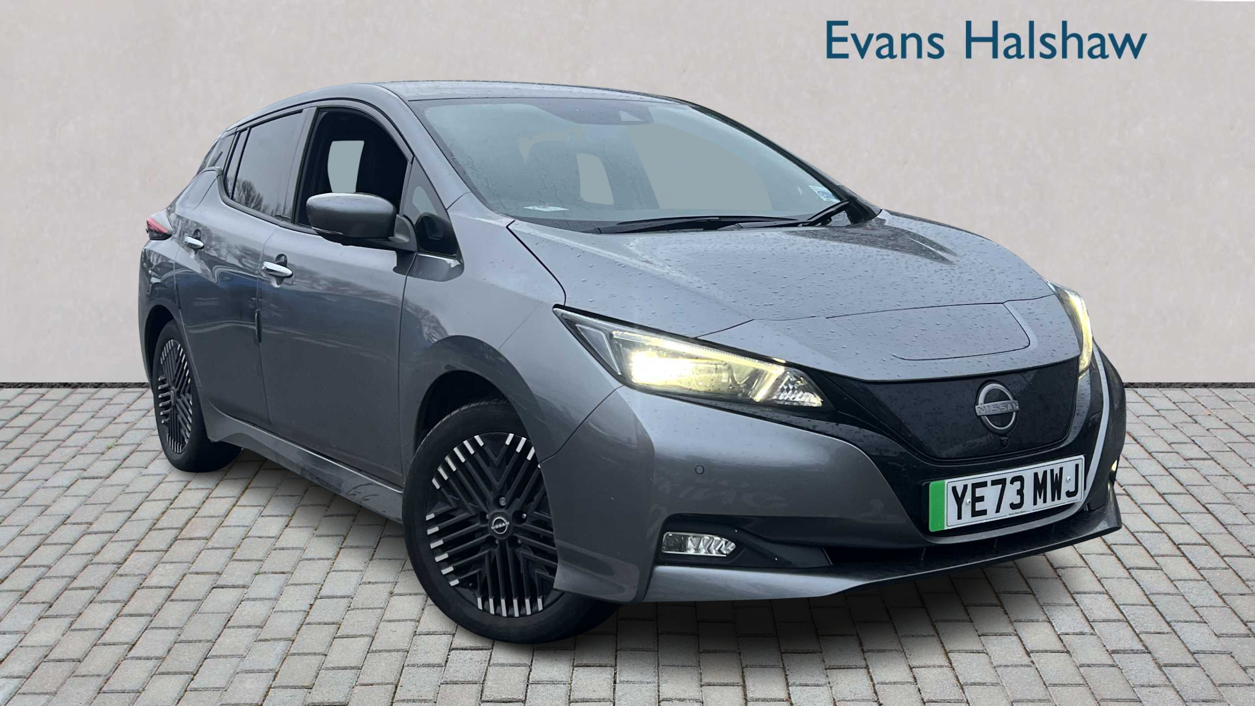 Main listing image - Nissan Leaf