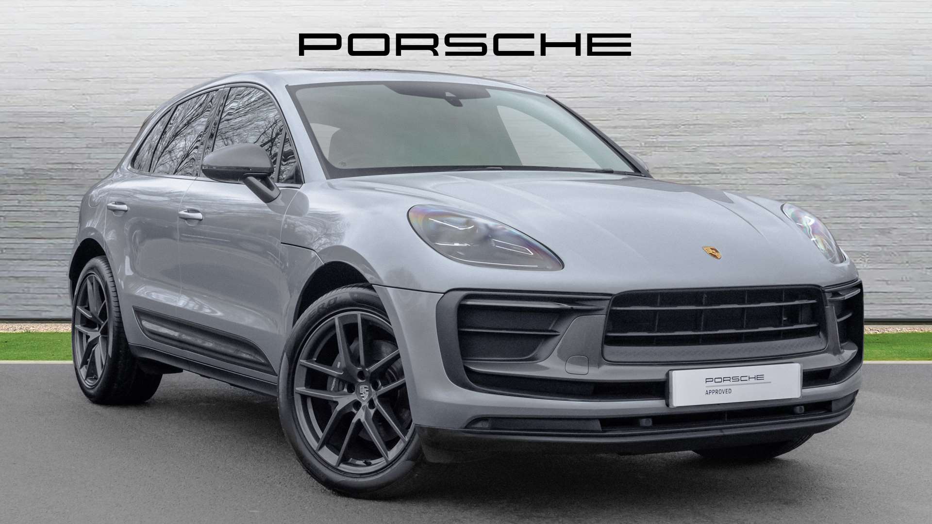 Main listing image - Porsche Macan