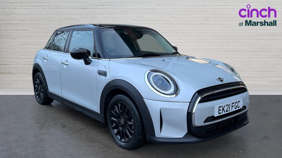 Main listing image - MINI Hatchback 5dr