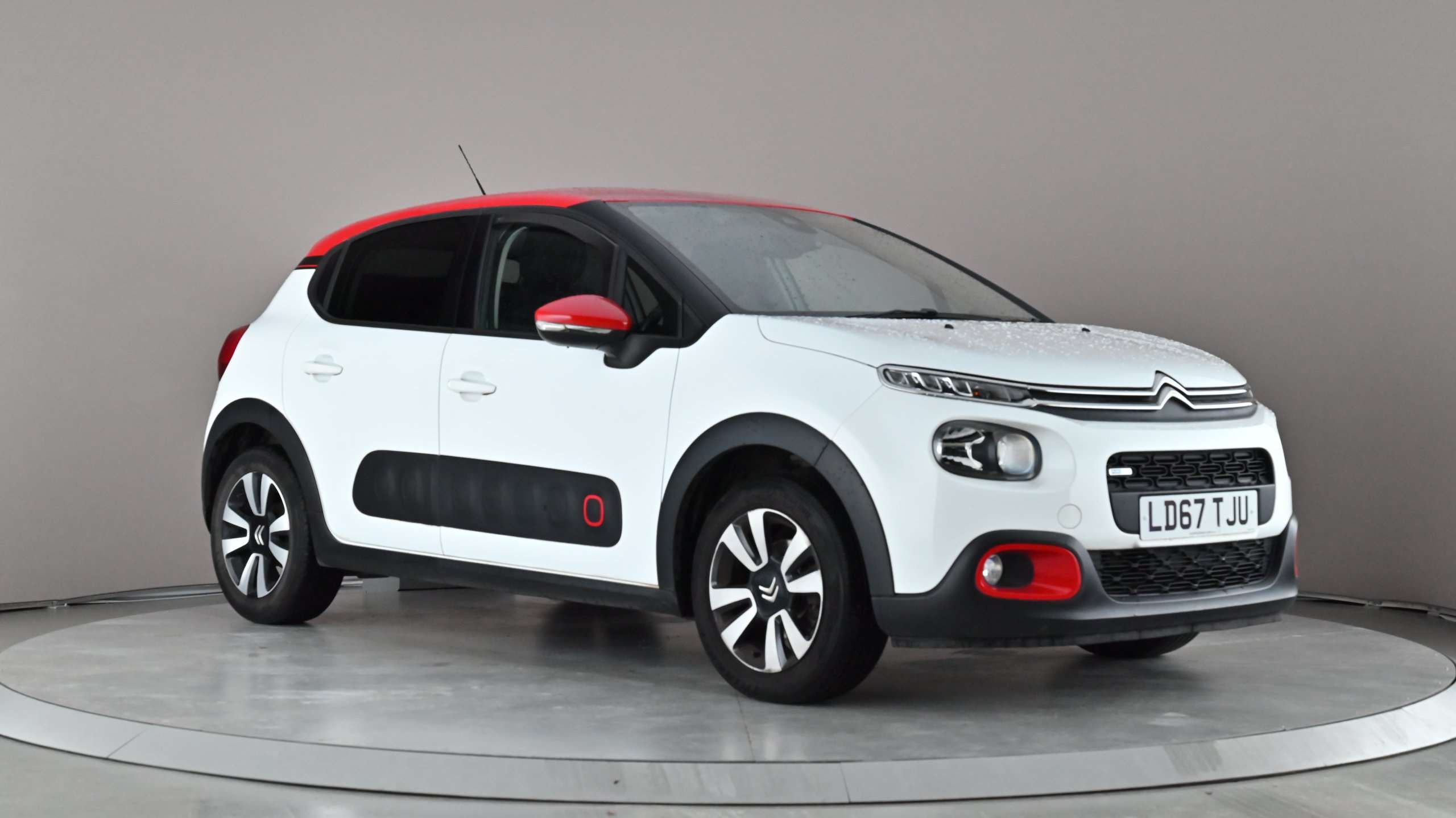 Main listing image - Citroen C3