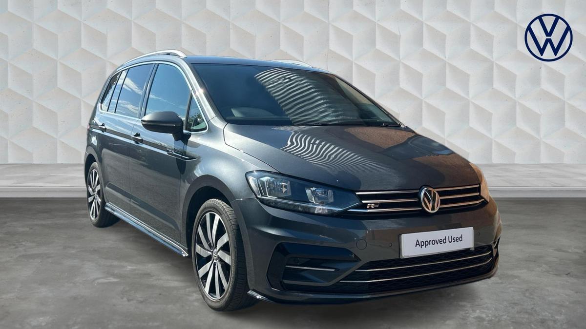 Main listing image - Volkswagen Touran