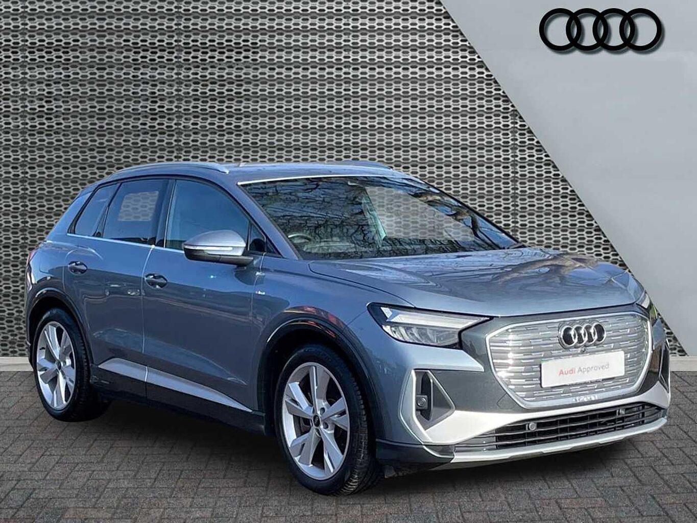 Main listing image - Audi Q4