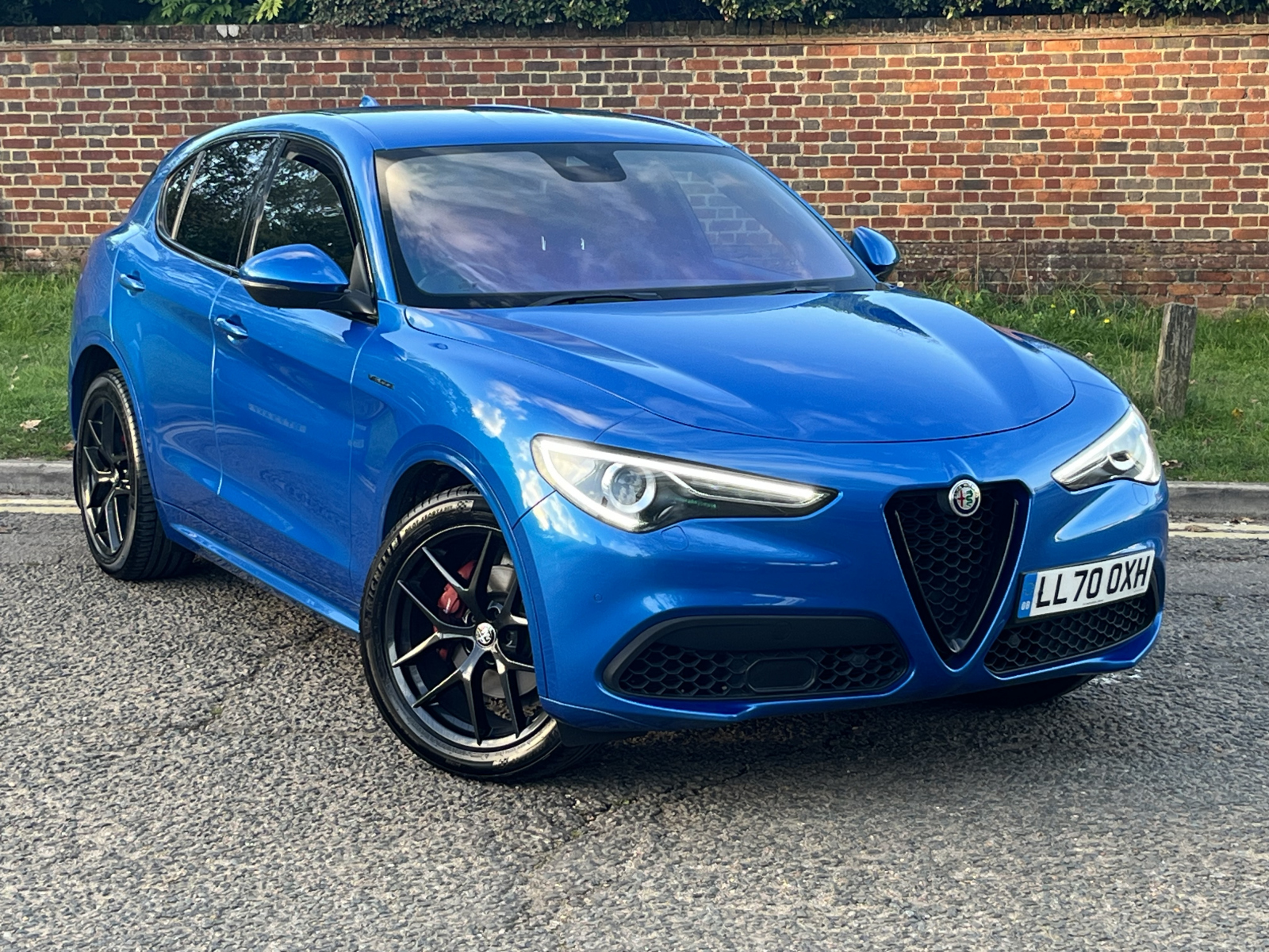 Main listing image - Alfa Romeo Stelvio