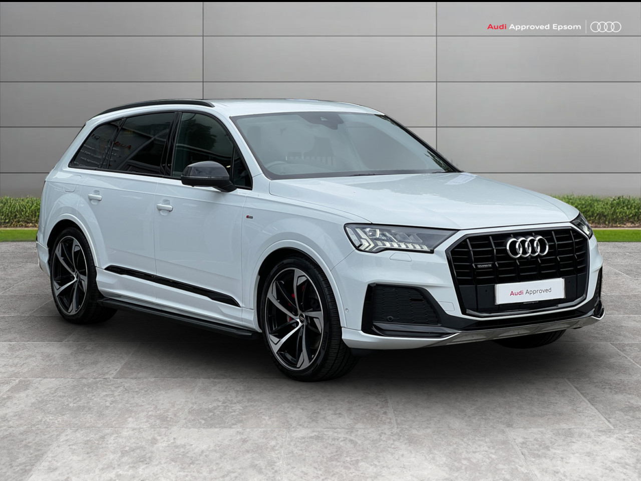 Main listing image - Audi Q7