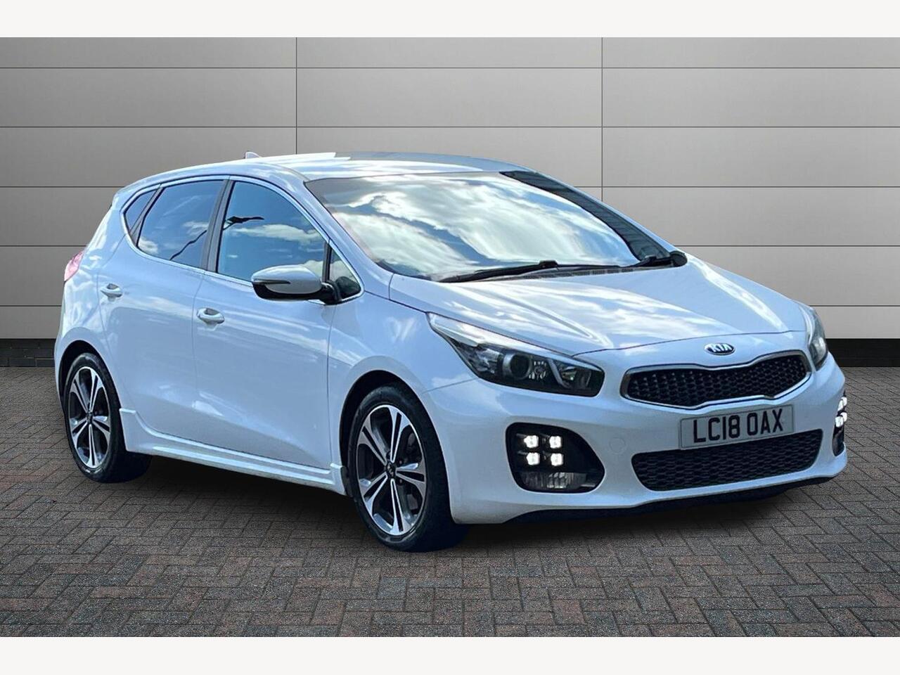 Main listing image - Kia Ceed