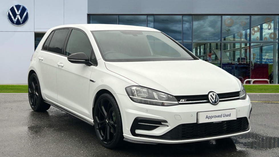 Main listing image - Volkswagen Golf