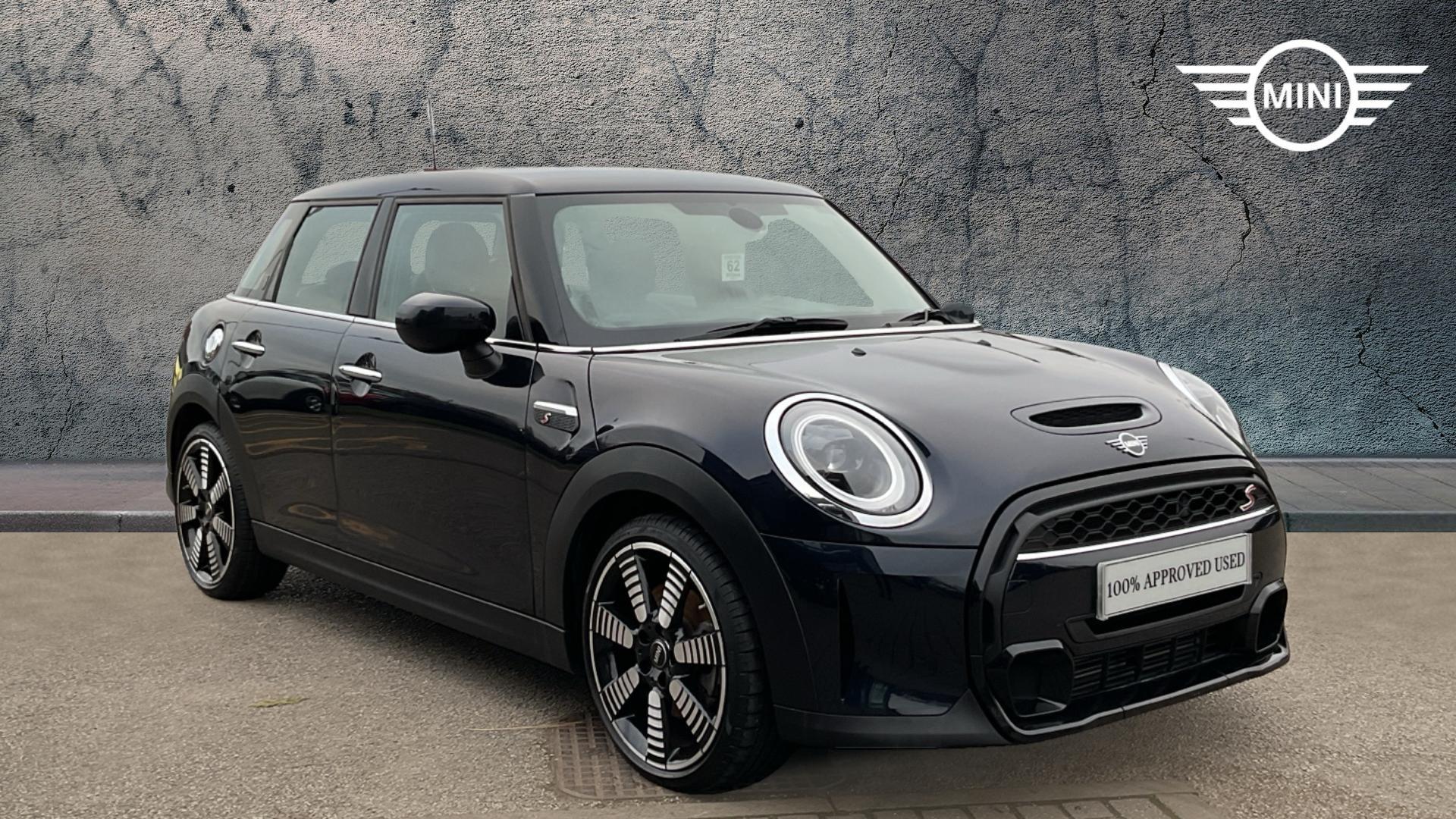 Main listing image - MINI Hatchback 5dr