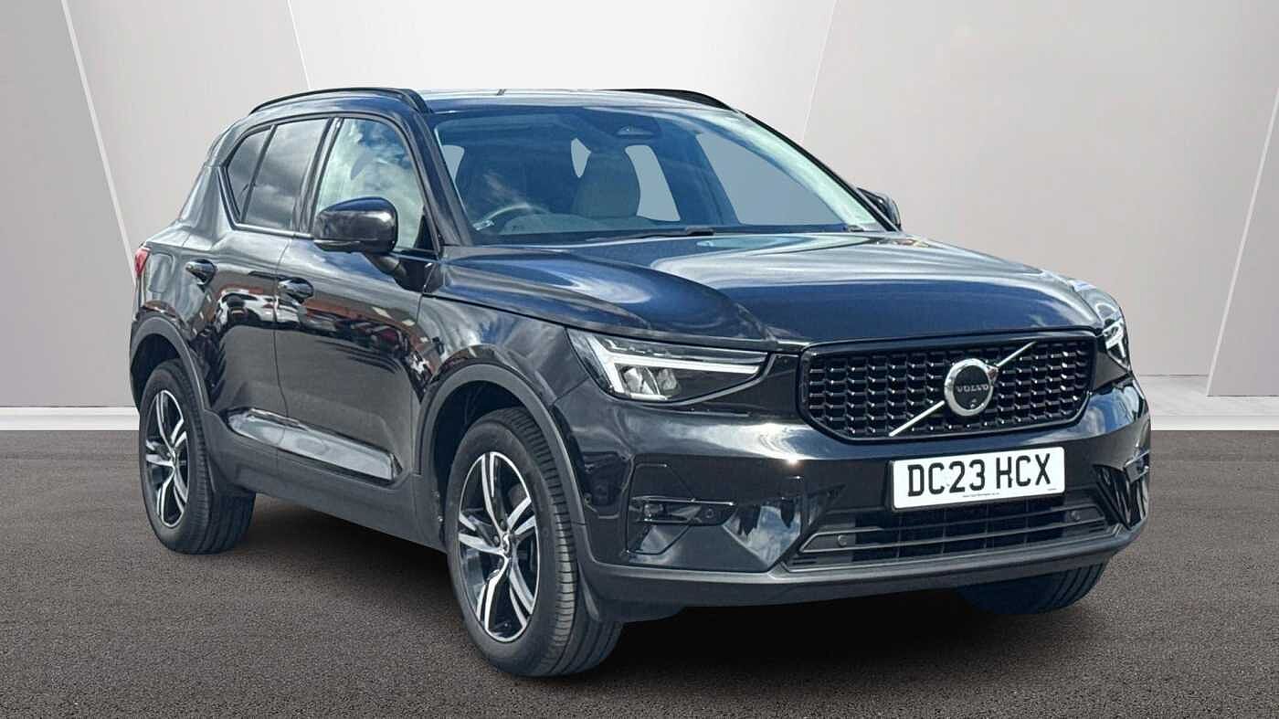Main listing image - Volvo XC40