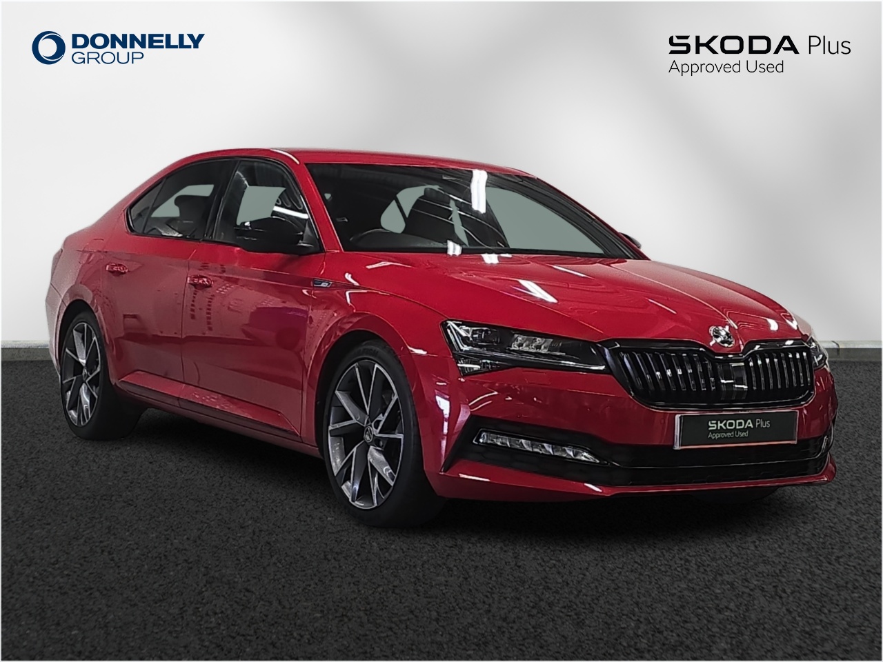 Main listing image - Skoda Superb