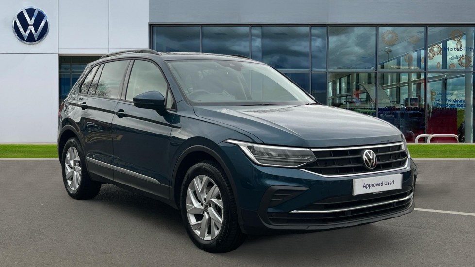 Main listing image - Volkswagen Tiguan