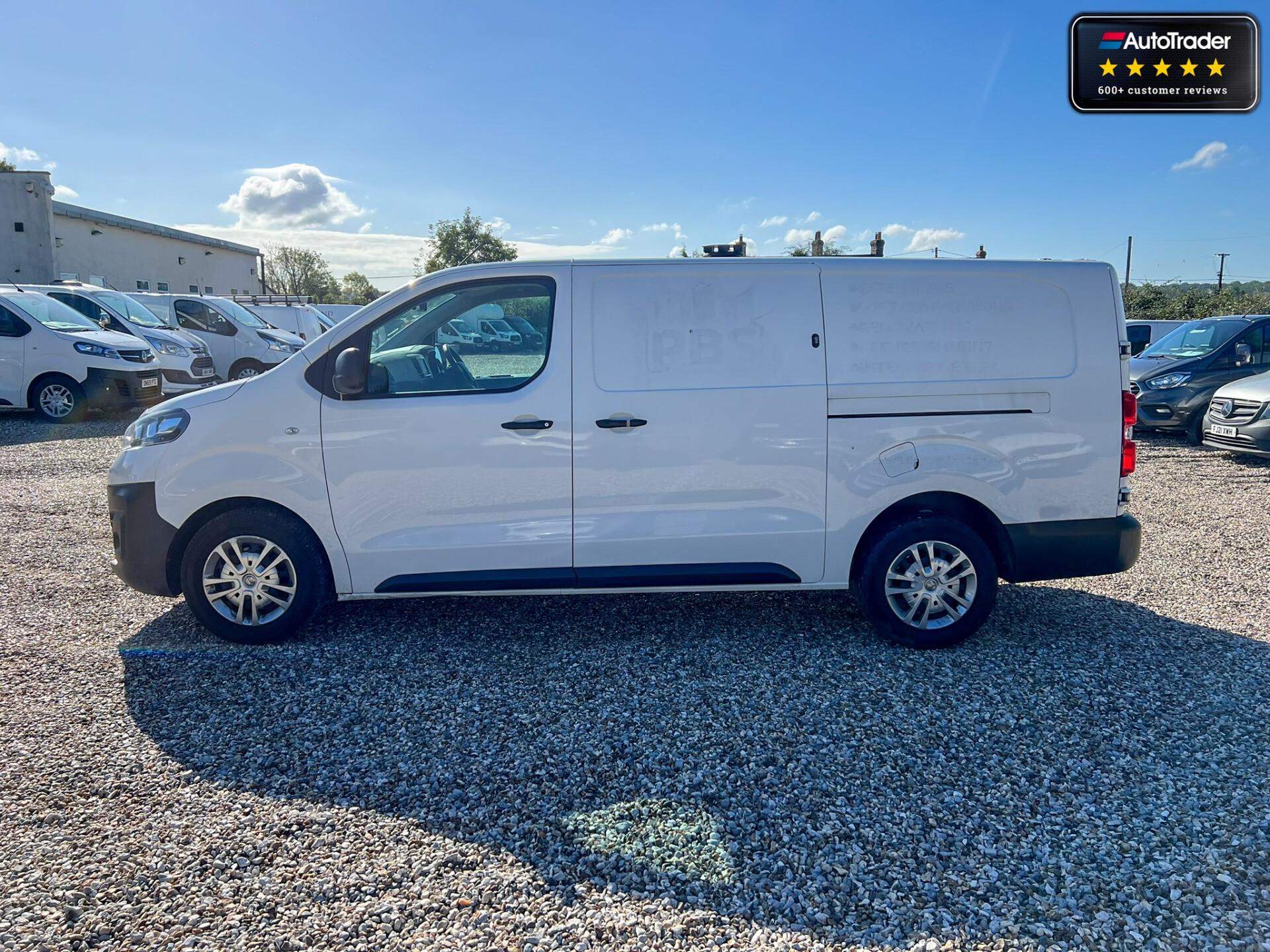 Main listing image - Vauxhall Vivaro