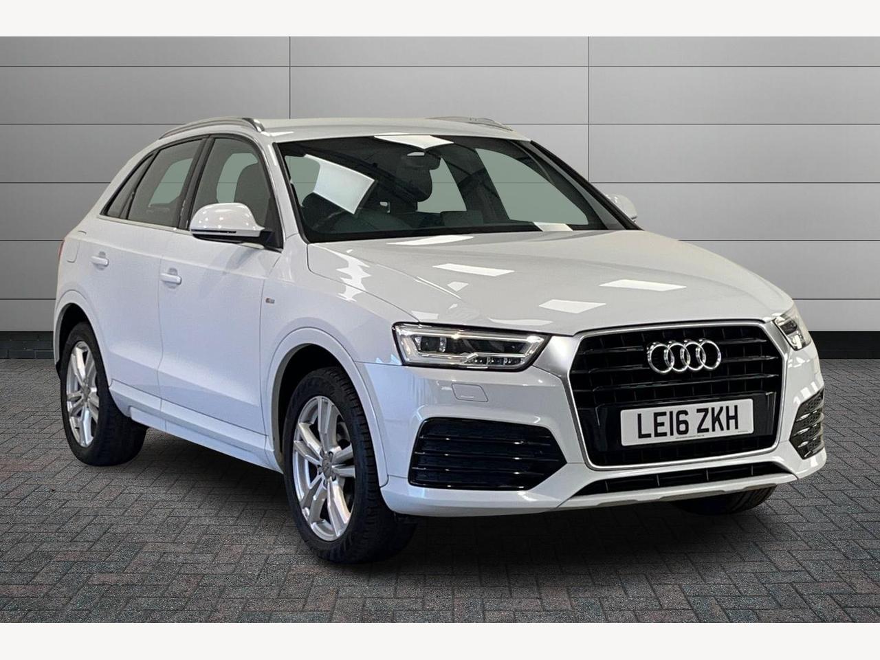 Main listing image - Audi Q3