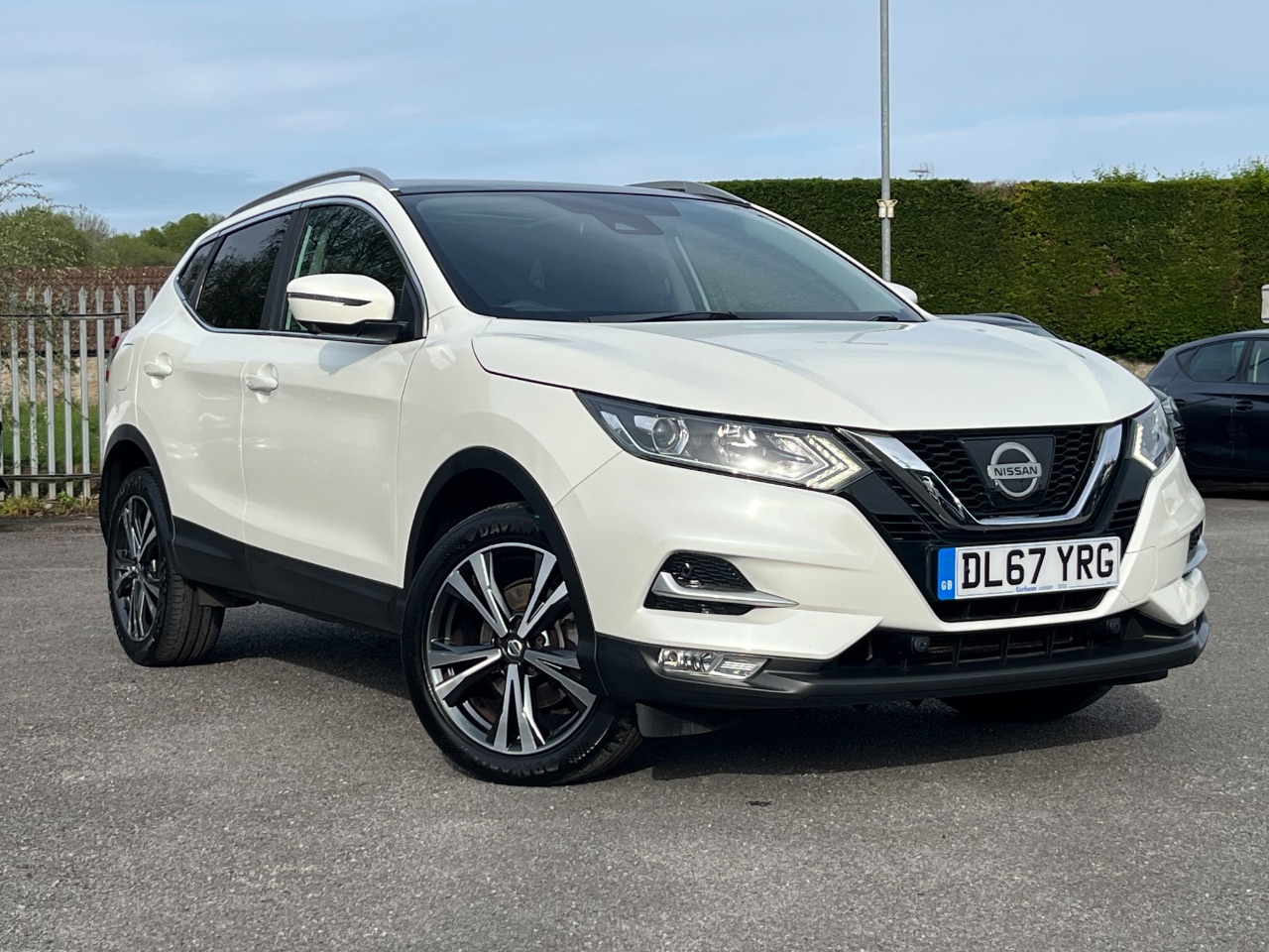 Main listing image - Nissan Qashqai