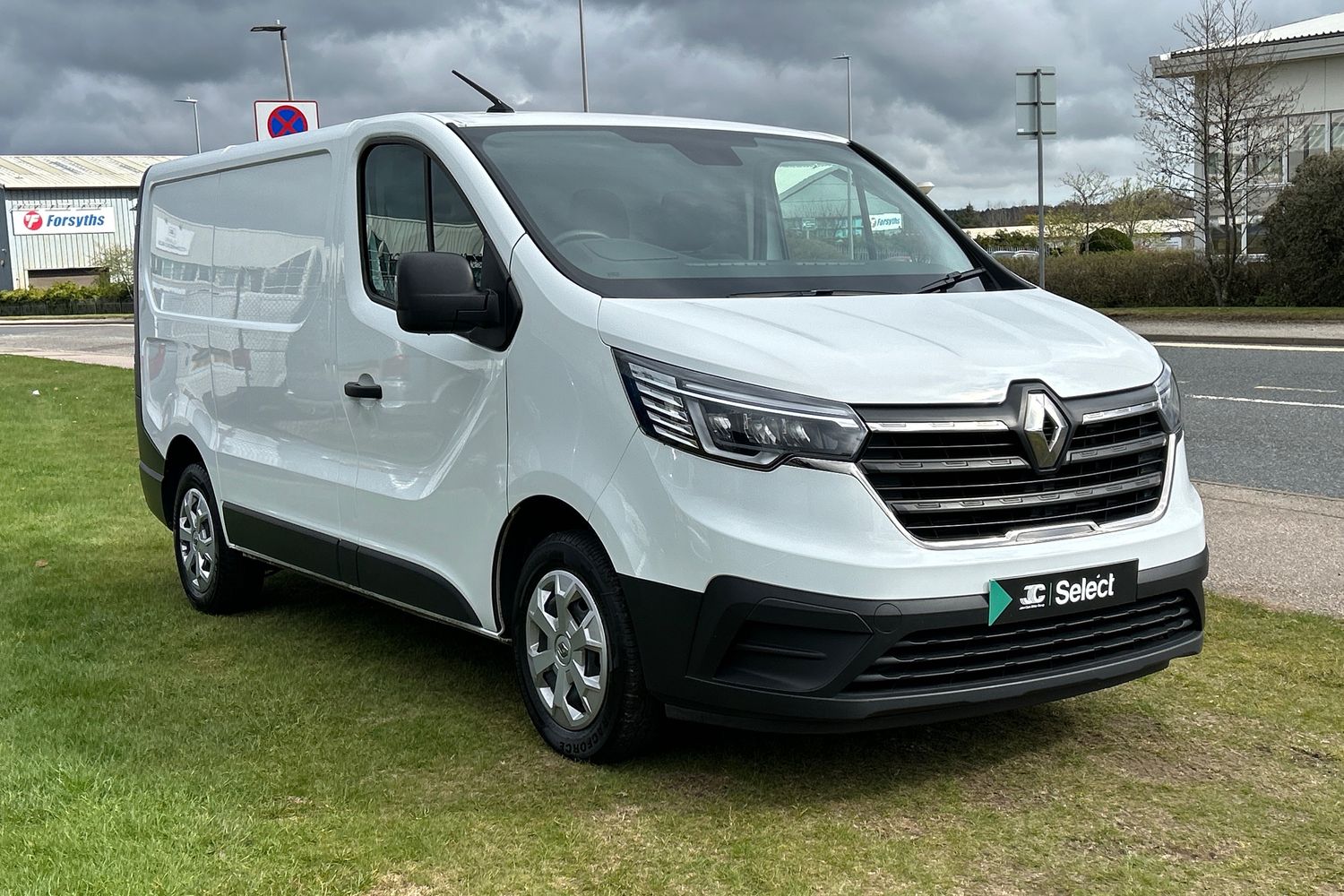Main listing image - Renault Trafic