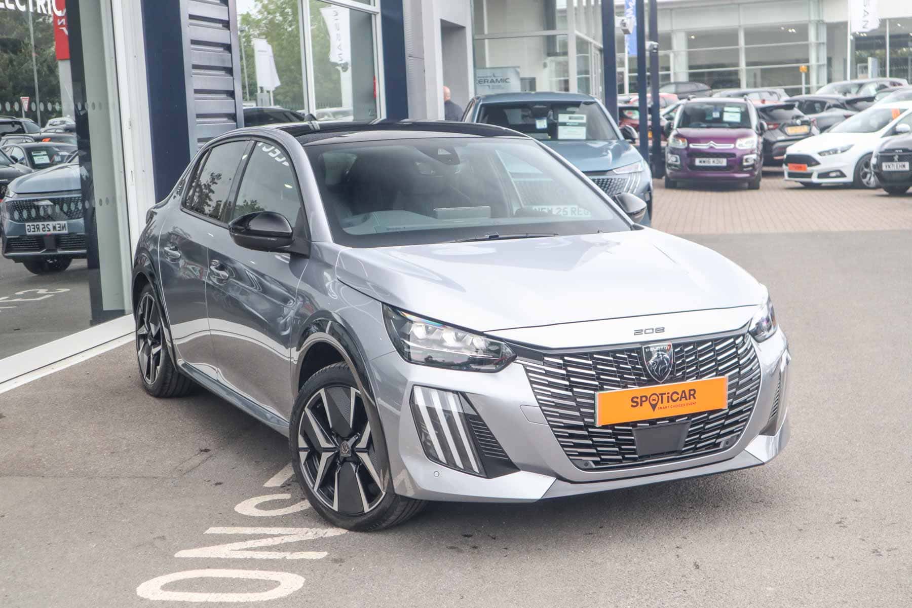 Main listing image - Peugeot e-208