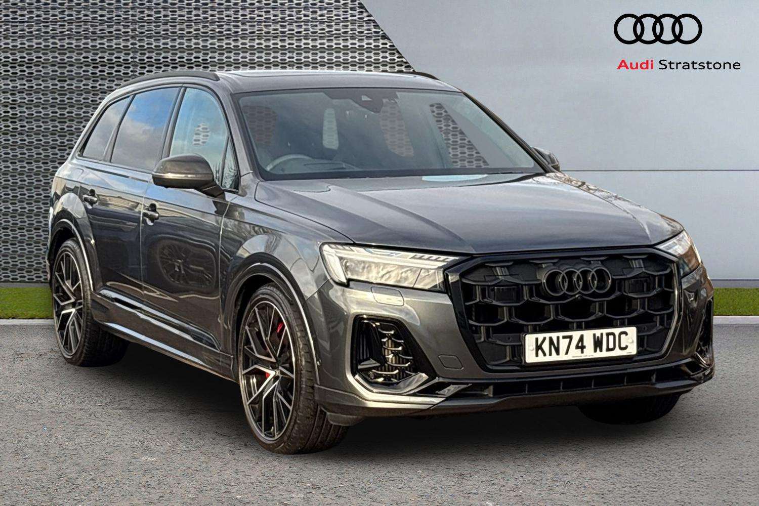 Main listing image - Audi SQ7