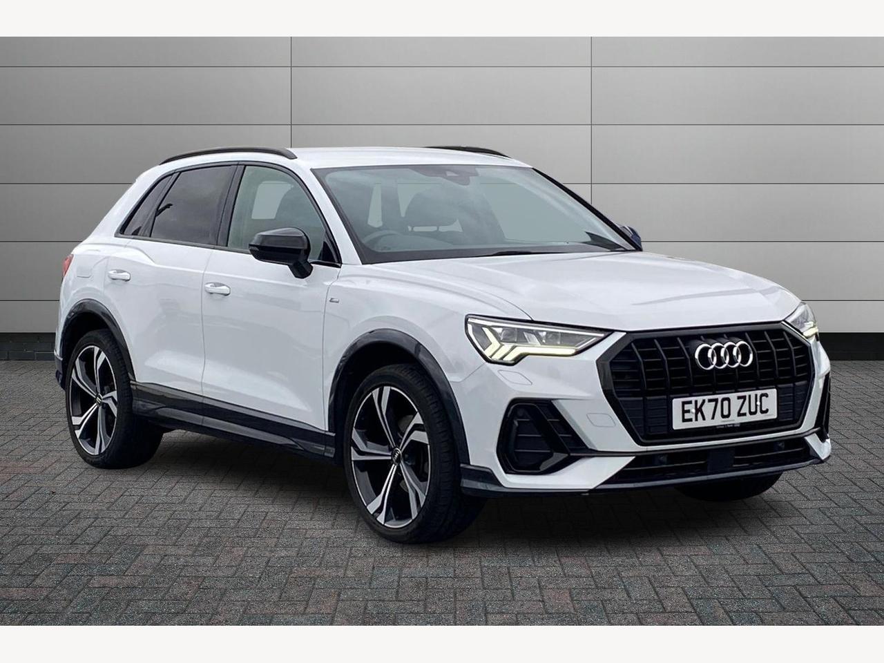 Main listing image - Audi Q3