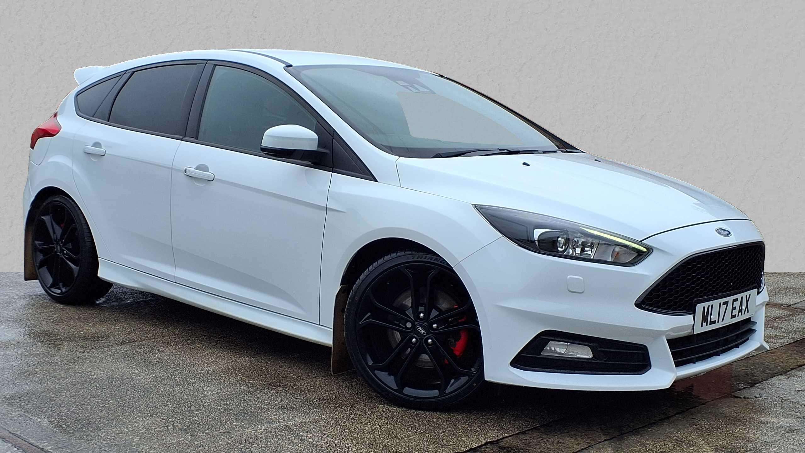 Main listing image - Ford Focus ST