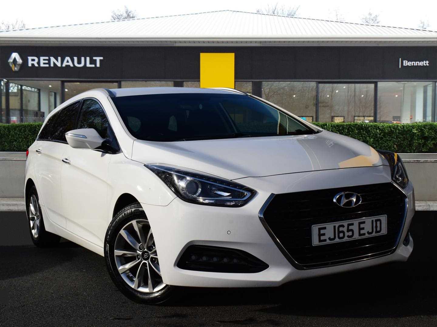 Main listing image - Hyundai i40