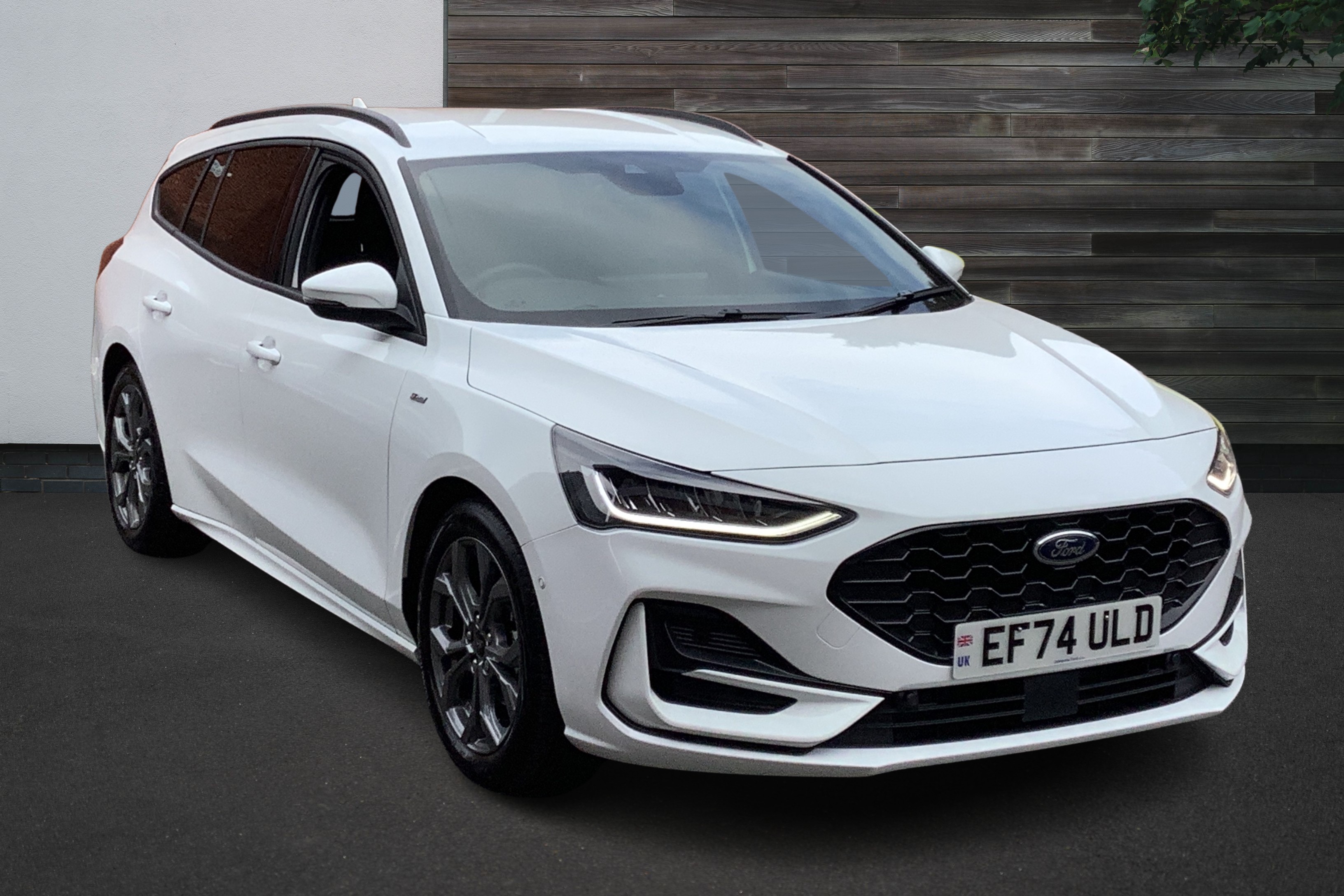 Main listing image - Ford Focus Estate
