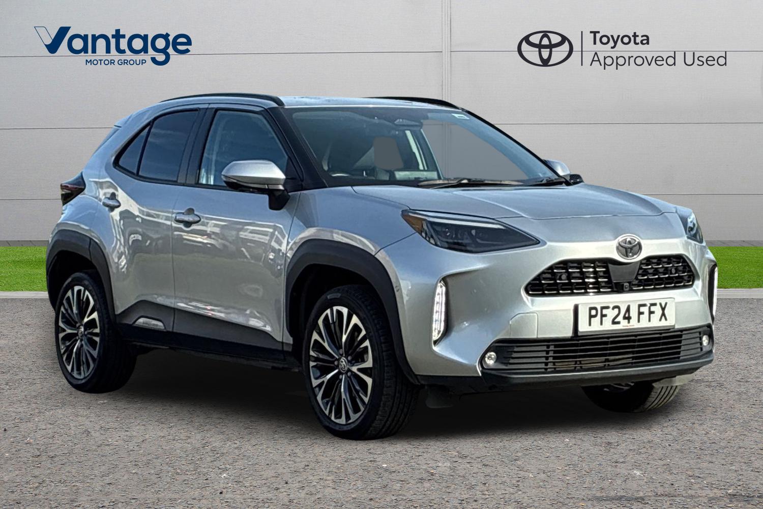 Main listing image - Toyota Yaris Cross