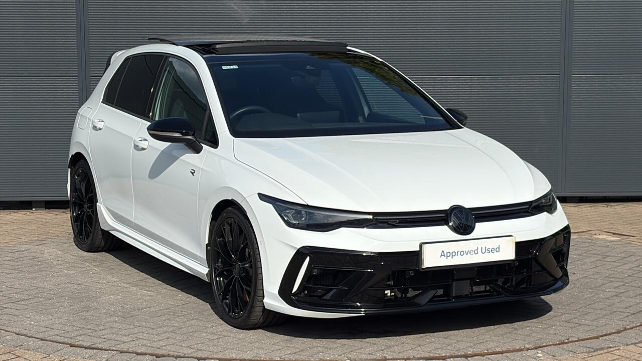Main listing image - Volkswagen Golf